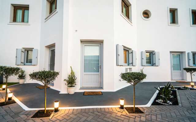 Sn Santorini Apartments