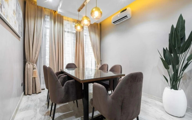 The Azaria Hotel & Apartments