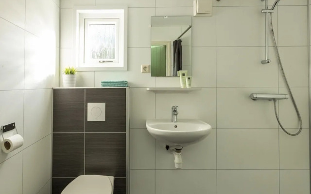 Beautiful House With Sandy Beach, Near Giethoorn