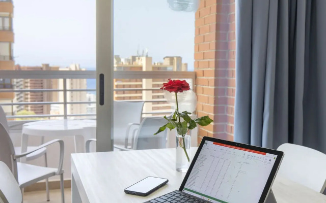 Aparthotel BCL Levante Lux