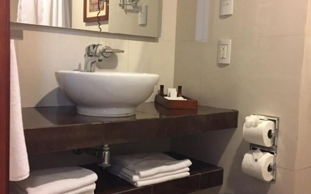 Hotel Fortin Plaza
