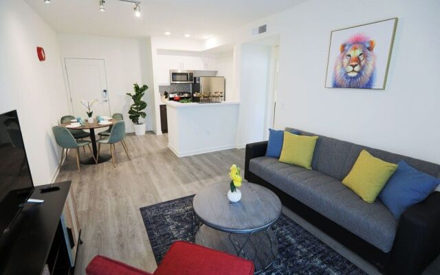 Hollywood Landmark Residences