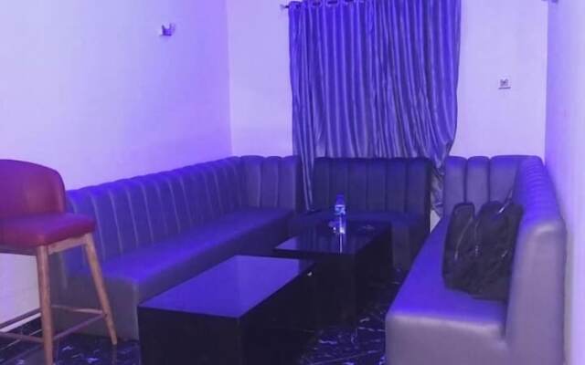 New Diamond Suites and Apartment Jos