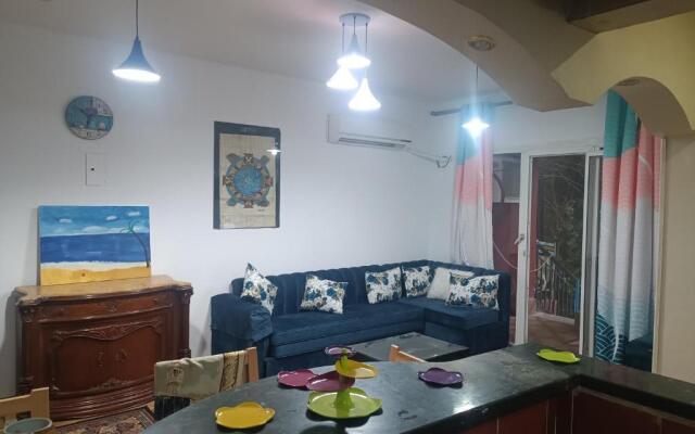 Cozy apartment with a private garden in Giza