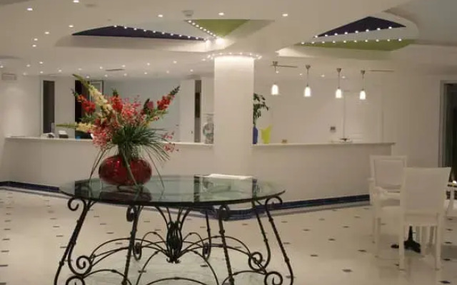 Belvedere Luxury Suites - VAS
