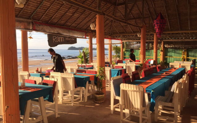 Rann Chalet Beach Side