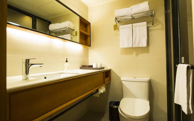 Quanfuji Hotel (Yulin High-tech Wanda Plaza)