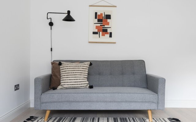 Sonder - Anglers Lane