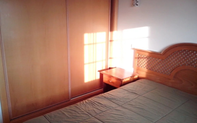 Beautiful 2-bed Apartment in Olhos de Agua