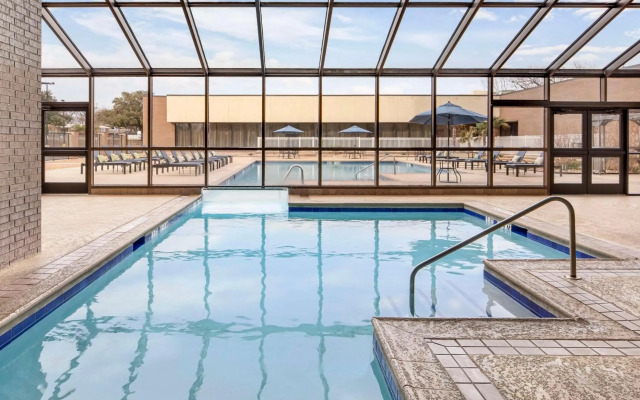 Hilton Arlington