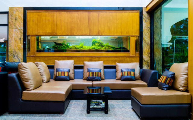 OYO 566 Princess Park Hotel