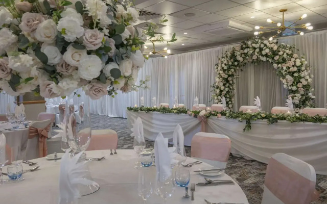 Best Western Premier Knowsley Suites Hotel & Spa