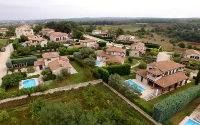 Villas Barat by Istarski Dvori