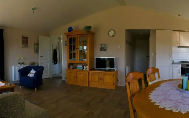 Nice Chalet With Beach at 600 m