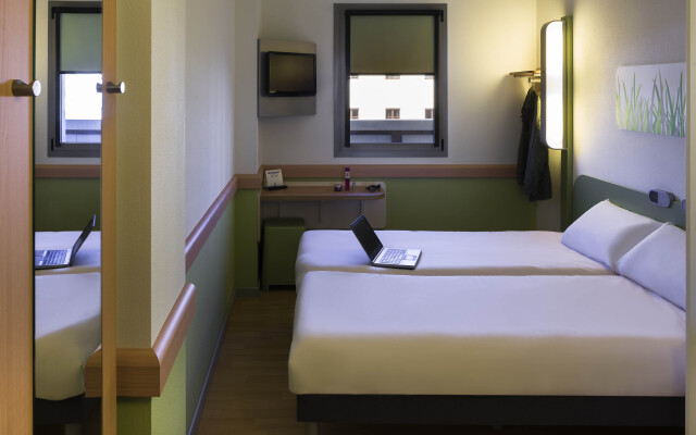 Ibis Budget Sevilla Aeropuerto