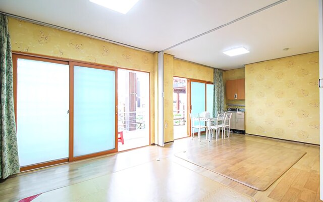 Yangyanghaemajigil Condominium