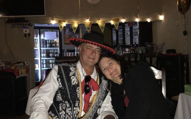 Cherry Country Lodge