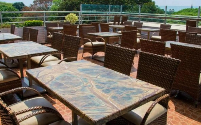 Hotel Roopa