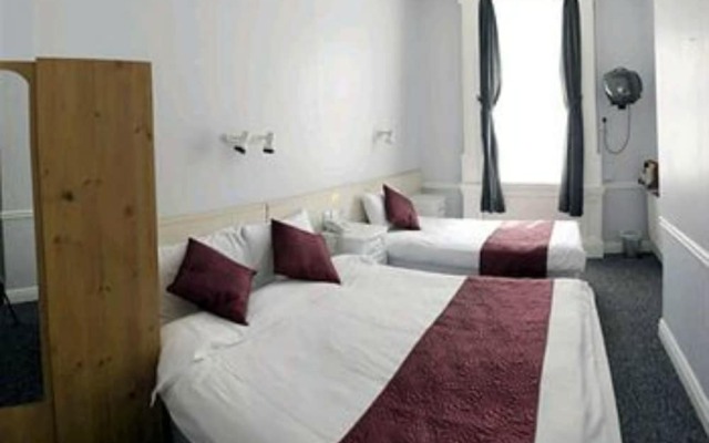 Barry's Hotel