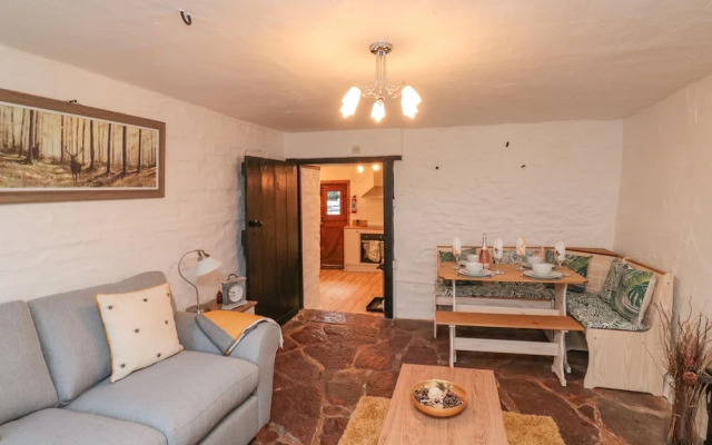 Honeysuckle Cottage