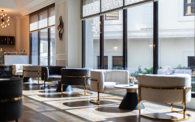 Vittori Palace Hotel & Residence