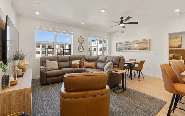 Mane Stay At Terra 3 Bedroom Condo