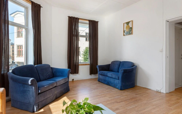 T13 Small Room