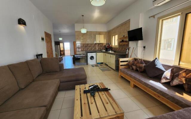 lovely 2 bedroom apartment