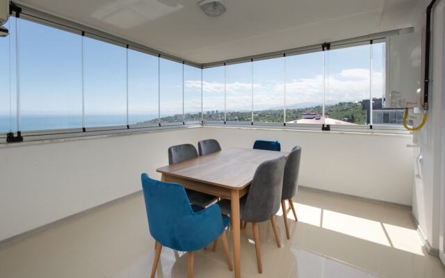 Golden Star Suites