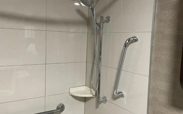 Holiday Inn Express Hotel & Suites Barrie by IHG