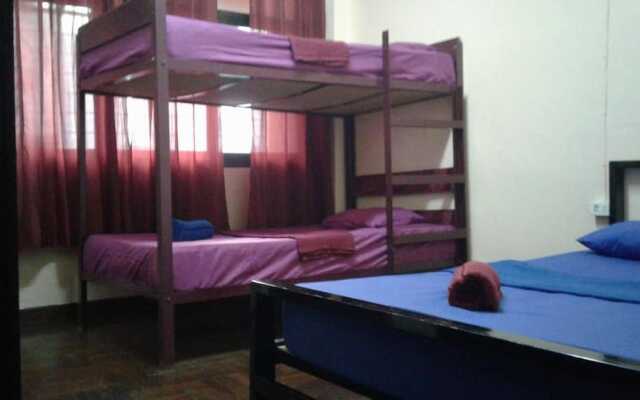 Yaya Guesthouse - Hostel