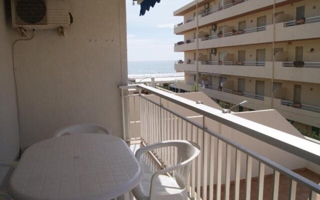 Apartamentos Irta Playa 3000