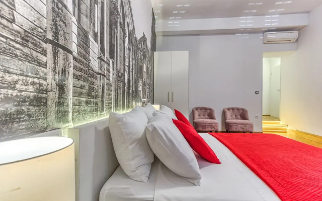 Split Urban Rooms III