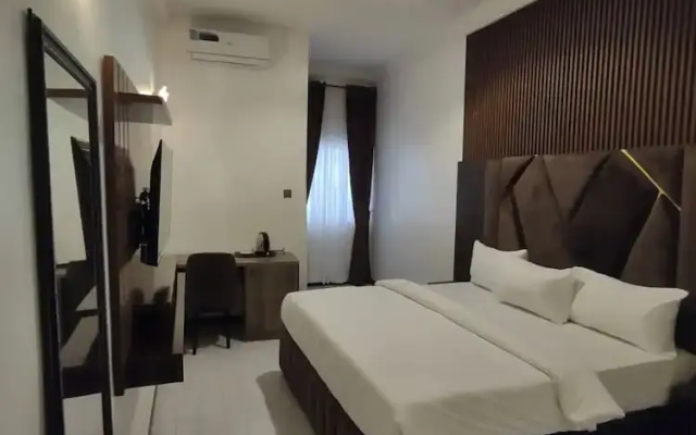 Pamoo Hotel