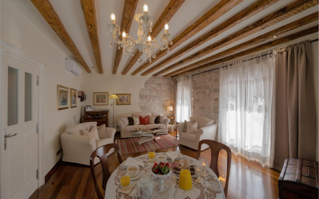 Old Square "Stone Pearl"