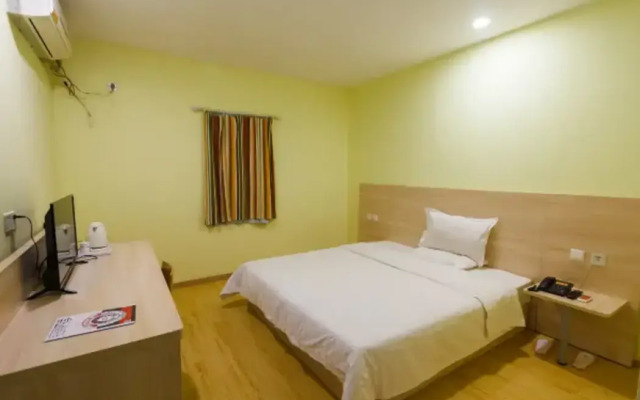 7 Days Inn (Suzhou Amusement Land Xinqu Commercial Street)