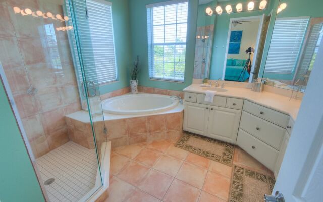 AM I Dreamin Apartment 3