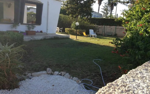 Charming Sicilian Villa in Fontane Bianche