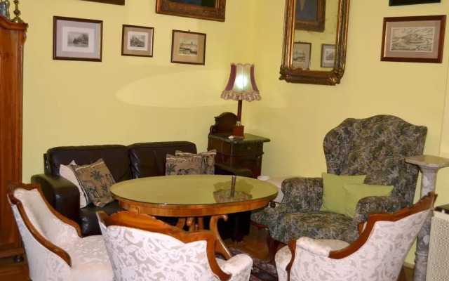 Central Market Apartment