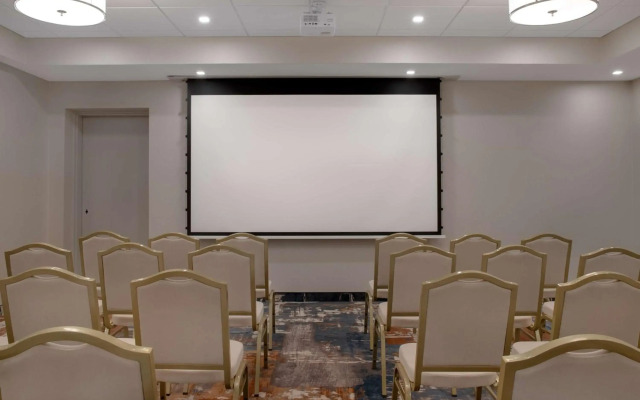 Hampton Inn by Hilton Winnipeg Downtown