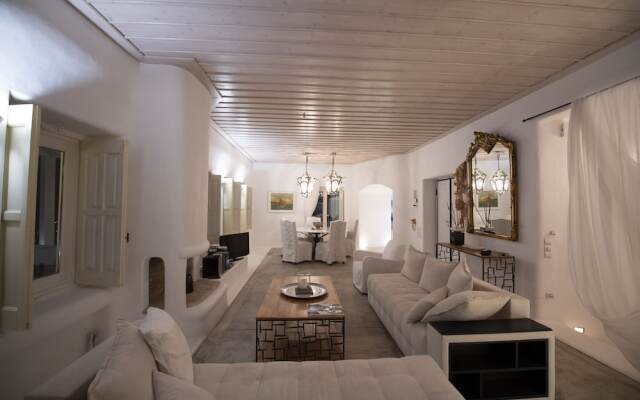 Mykonos Teatro Suites and Villa