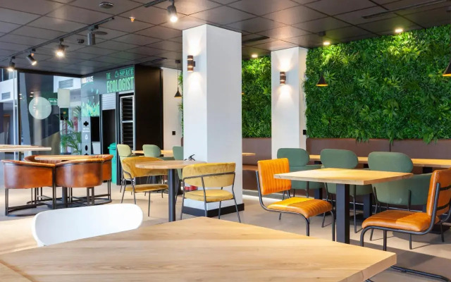Vertice Roomspace Madrid