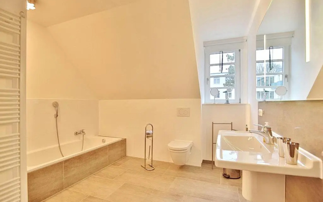Haus Kastanienallee 4 Haus Kastanienallee 4 Appartement 1 Stranddiestel