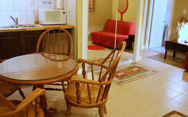 20 Bells Lake Bed & Breakfast