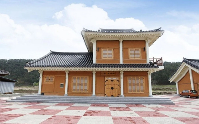 Yangyang Geumpurae Pension