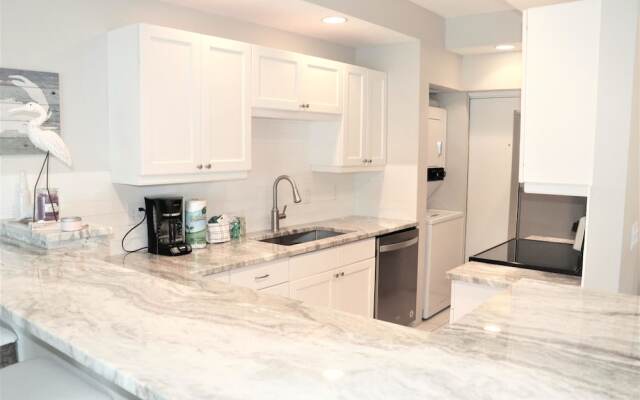 Jamaica Royale T23 - 2 Br Condo