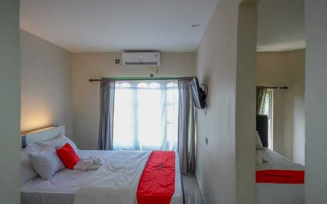 RedDoorz @ Jalan Jenderal Sudirman Palopo