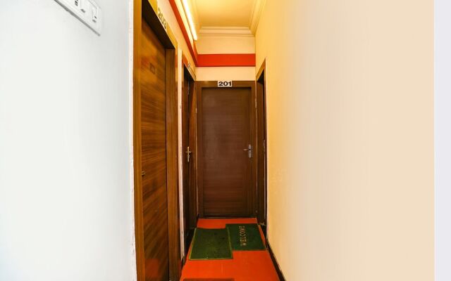 Fabhotel Saroj Inn