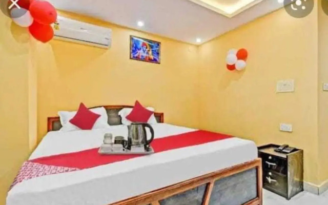 OYO 93387 Hotel Swarna Palace