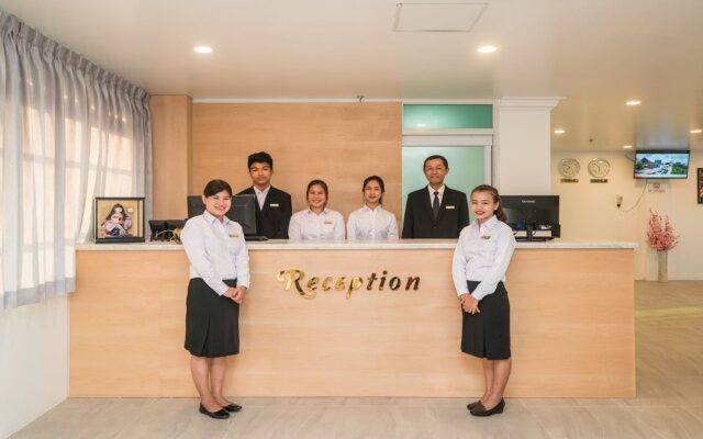 Sakura Hotel